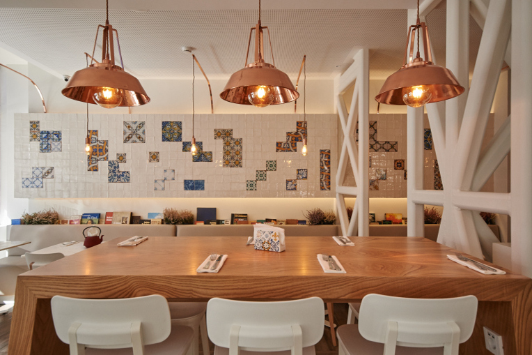 Hamburgueria Portuguesa by Farnel